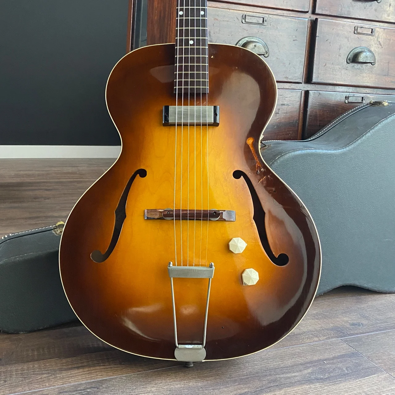 tgc-epiphone-century-1952-1. 