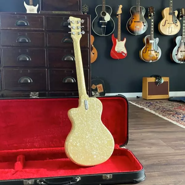 Italia Maranello Classic Gold Sparkle 2010s - The Guitar Company