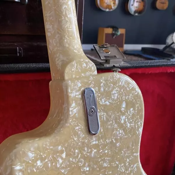 Italia Maranello Classic Gold Sparkle 2010s - The Guitar Company