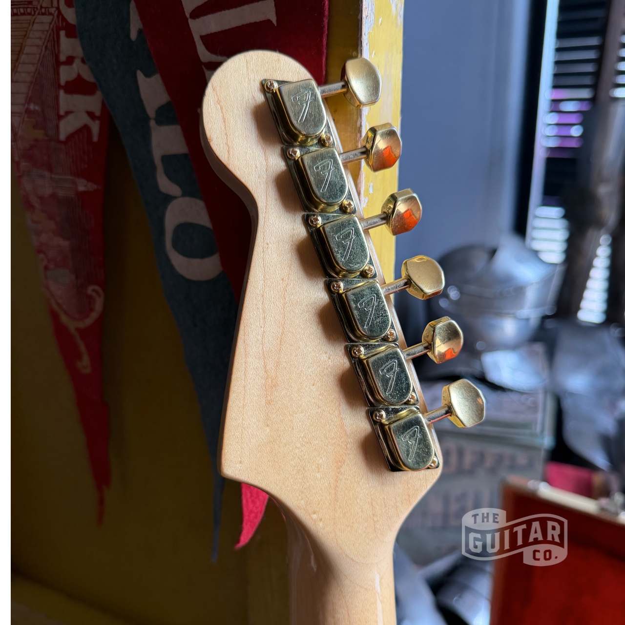 Fender Stratocaster Dan Smith “Gold on Gold” 1981 - Image 19