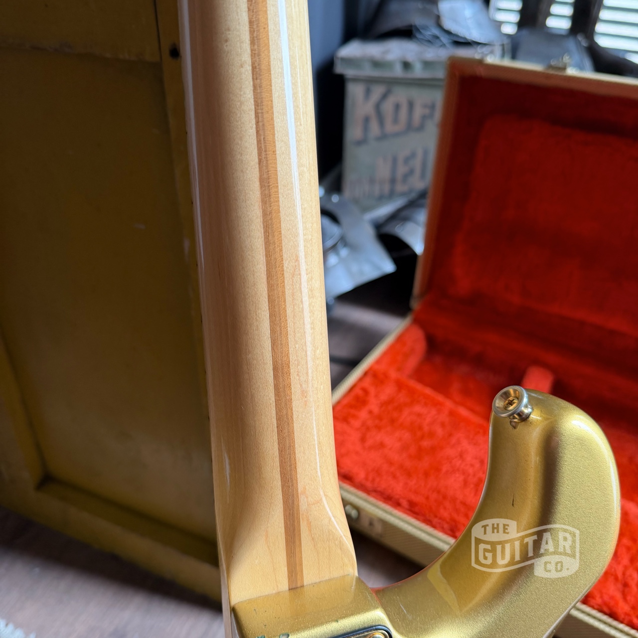 Fender Stratocaster Dan Smith “Gold on Gold” 1981 - Image 14