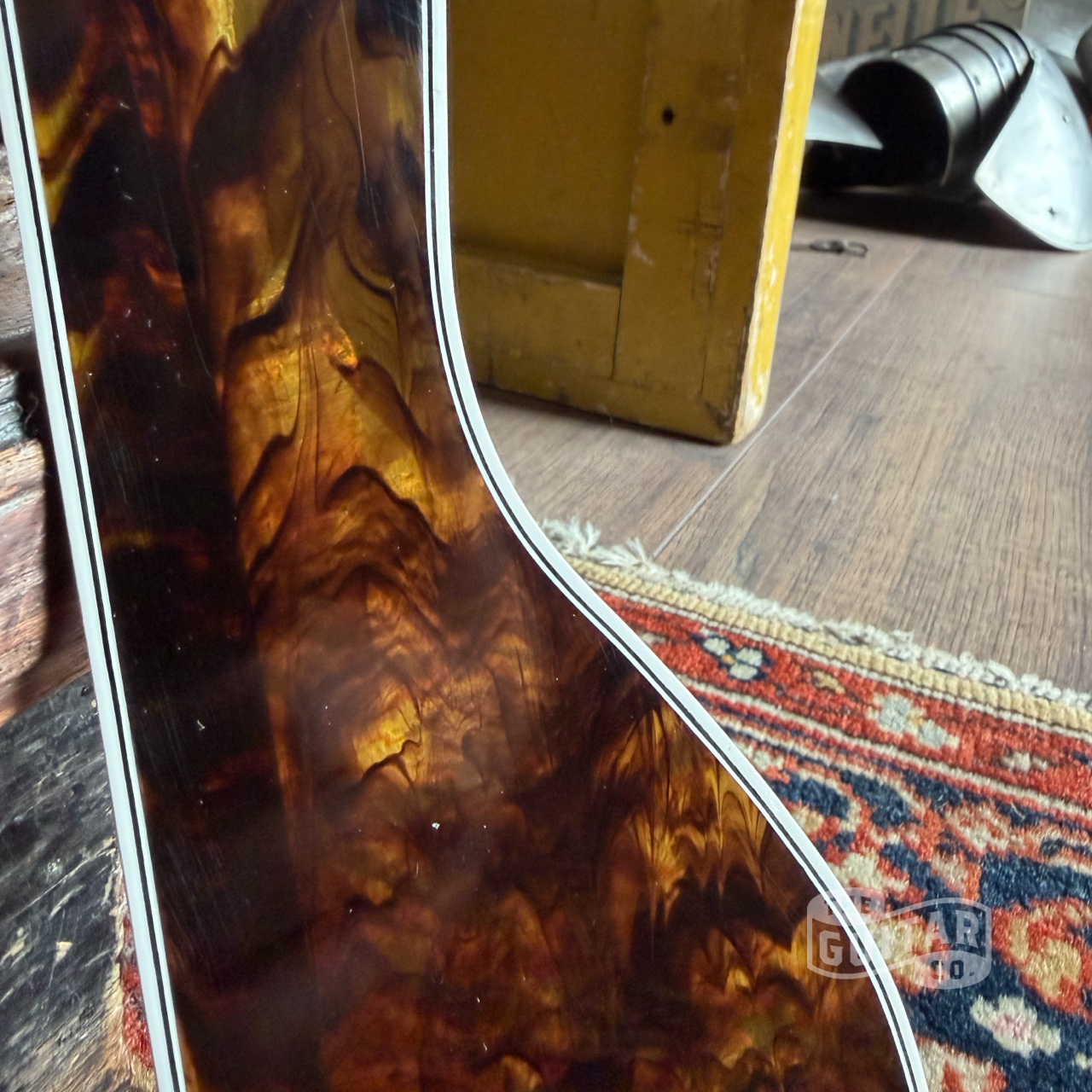 Handmade Gibson L-5 16″ 1922-1929 Type 1 and 2 “Lloyd Loar” Pickguard Celluloid Tortoise 3-Ply Binding - Image 4
