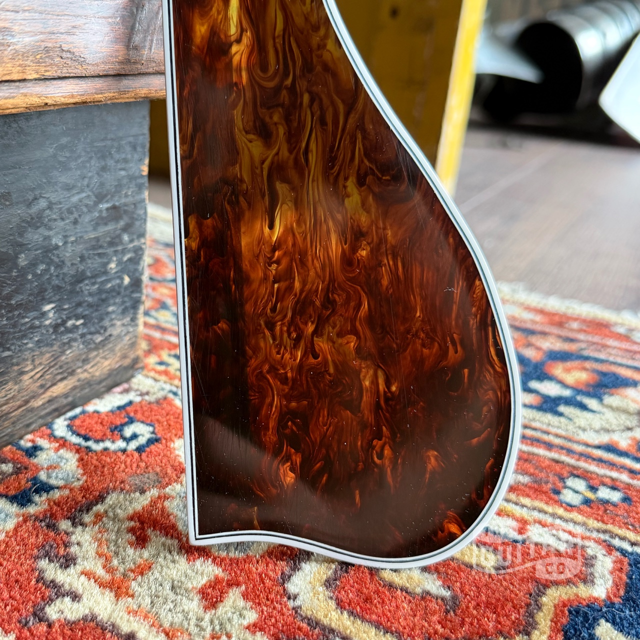 Handmade Gibson L-5 16″ 1929-1935 Type 3 Pickguard Celluloid Tortoise 3-Ply Binding - Image 2